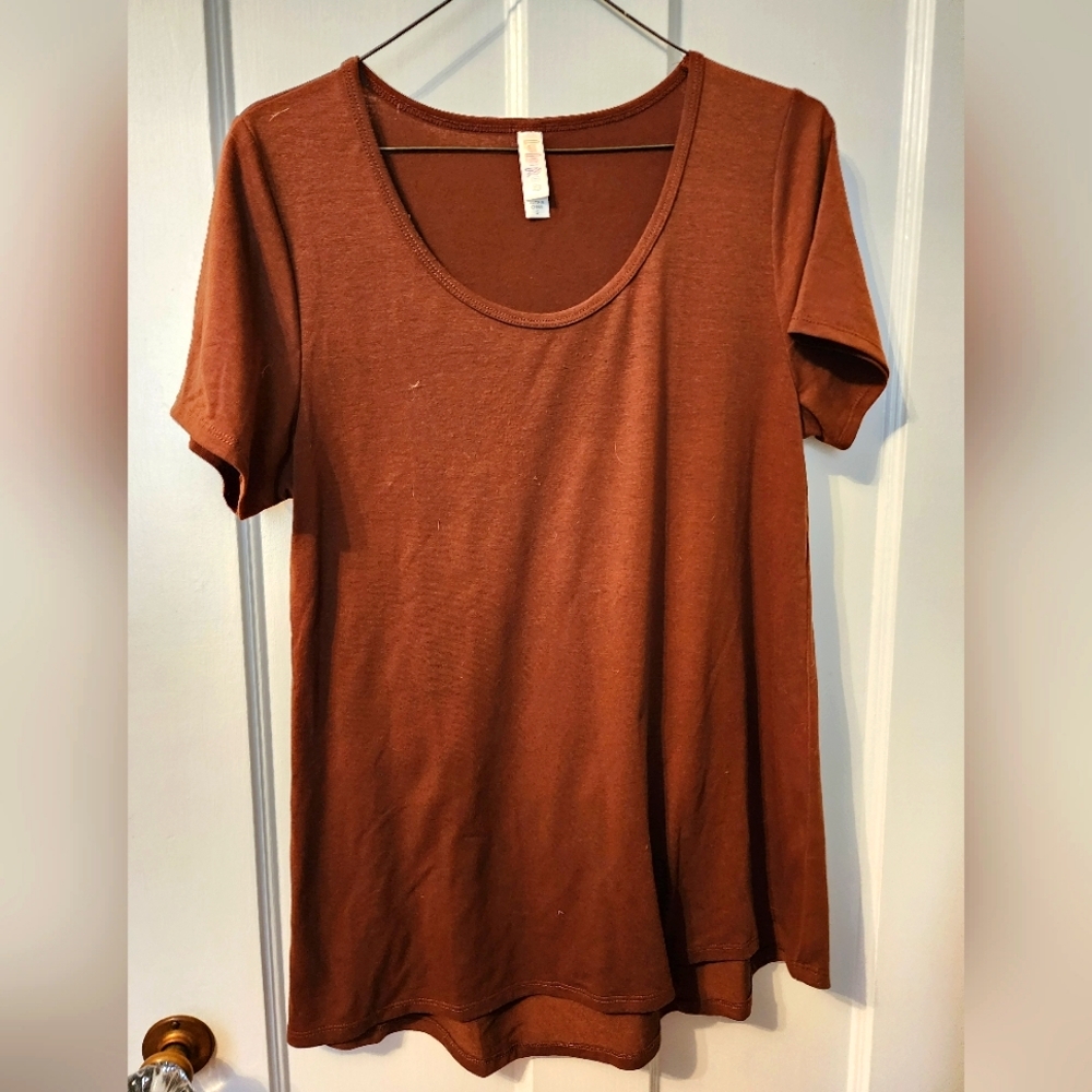 Lularoe Small Classic T